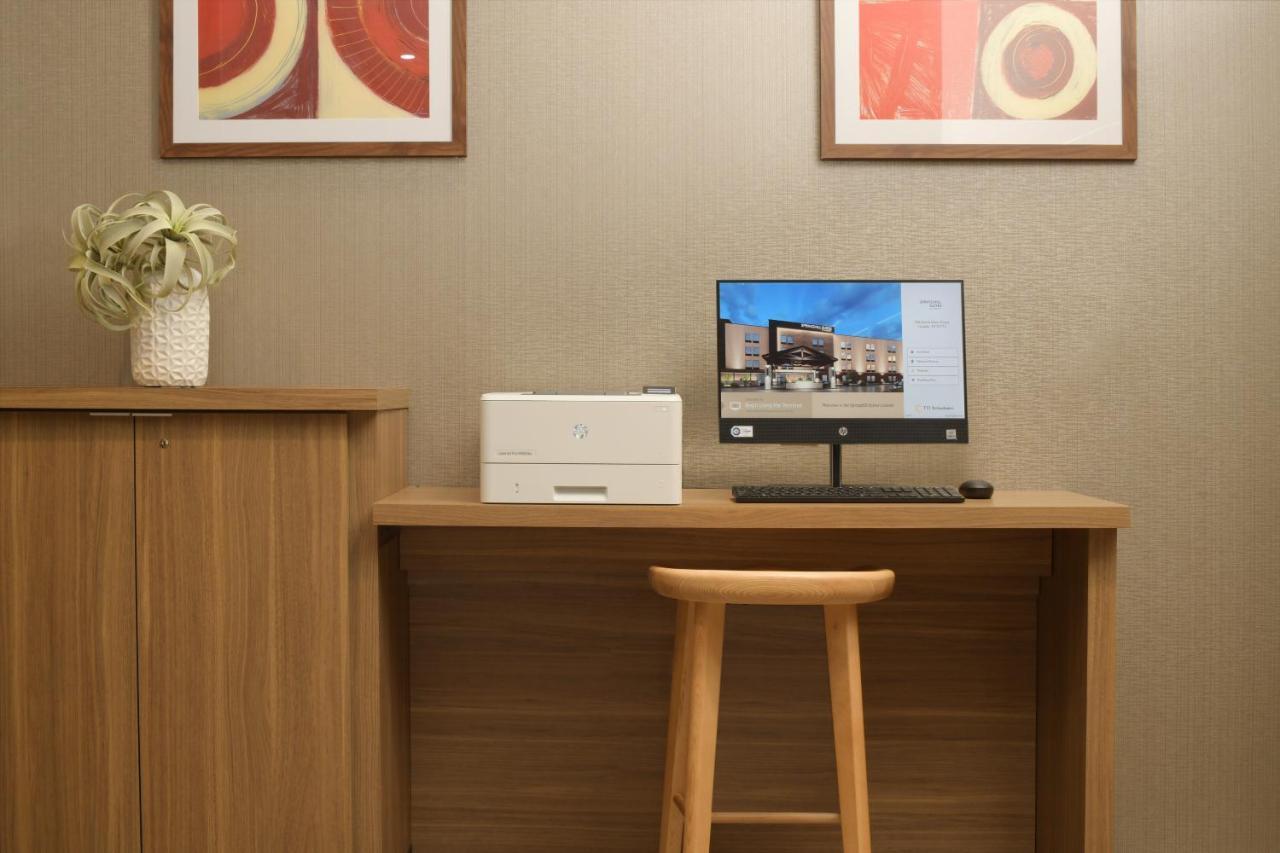 Springhill Suites By Marriott Lindale Tyler Екстер'єр фото